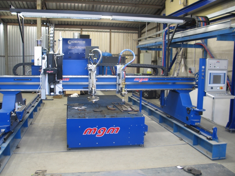 OMNICUT 5600